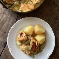 Braised Chicken With Grapes, Wine And Vinegar