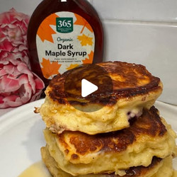 Healthy Greek Yogurt Pancakes