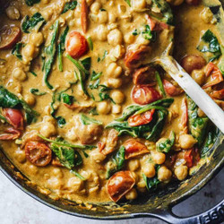Chickpea And Spinach Curry