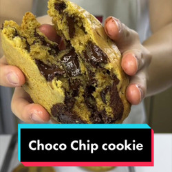 Chocolate Chip Cookie - Ze Best One