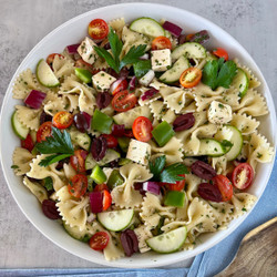 Healthy Greek Pasta Salad