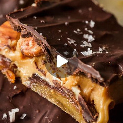 Raw Snickers Slice