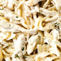 Creamy Garlic Parmesan Chicken Pasta