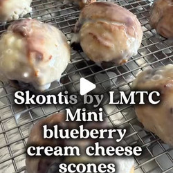 Skontis - Mini Blueberry Cream Cheese Scones