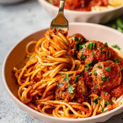 Spaghetti And Meatballs