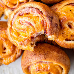 Baked Ham And Cheese Pinwheels