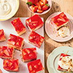 Jamie's Strawberry Trifle Traybake Recipe