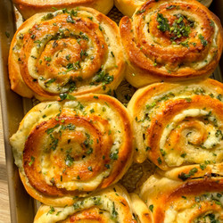 Cheesy Garlic Rolls