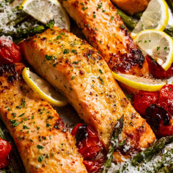 Lemon Garlic Salmon Tray Bake - Easy &amp; Healthy!
