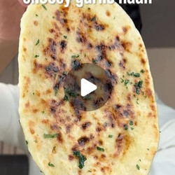 Cheesy Garlic Naan
