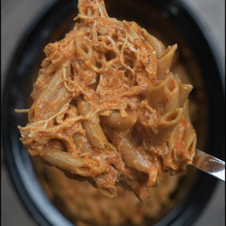 Crock Pot Creamy Chicken Pasta