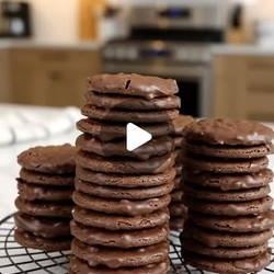 Copycat Thin Mints Recipe (like Girl Scout)