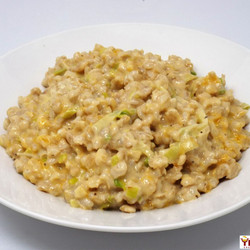 Creamy Barley &amp; Cheese With Leeks