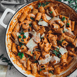 One-pan Creamy Shrimp Pasta Alla Vodka