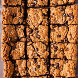 Oatmeal Chocolate Chip Bars
