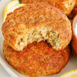 Air Fryer Salmon Patties (+video)