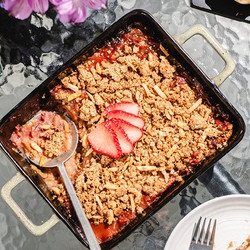 Gluten-free Rhubarb-strawberry Crisp