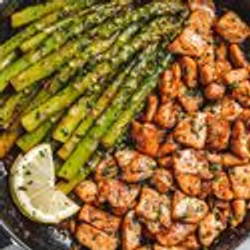 Garlic Butter Chicken Bites With Asparagus