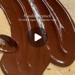 Healthier Chocolate Bun Cookies
