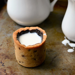Chocolate Chip Cookie Cups
