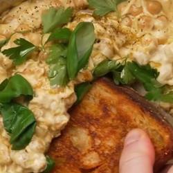 Creamy Garlic-lemon Chickpeas