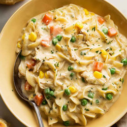 Mouthwatering Chicken Pot Pie Casserole