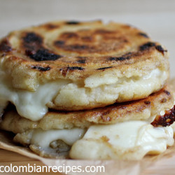 Arepas Rellenas de Queso (Colombian Cheese-Stuffed Corn Cakes)