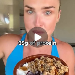 Berry Scrambled Oats