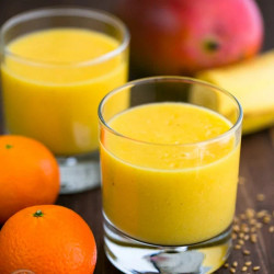 Tropical Mango Pineapple Smoothie Recipe