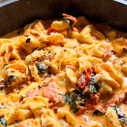 Creamy Tortellini With Tomato Garlic Sauce