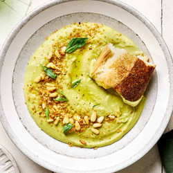 Creamy Vegan Broccoli Soup