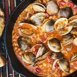 Chile-lime Clams With Tomatoes And Grilled Bread
