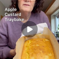 Apple Custard Tray Bake