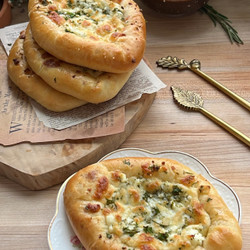 Cheese Fatayer by @mxriyum