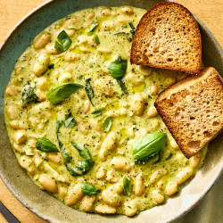 Creamy Pesto Beans