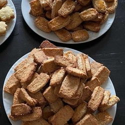 Perrine's Almond Sticks