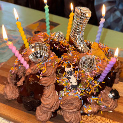 Glo’s Extravagant Chocolate Cake