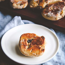 Fruit And Nut Muesli Bread Rounds