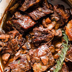 Slow Cooker Short Ribs