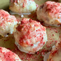 2 Ingredient Strawberry Donut Holes