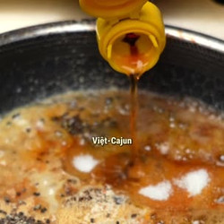 Việt-cajun Tofu Bacon But Bánh Tráng