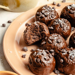 Chocolate Protein Brownie Bites