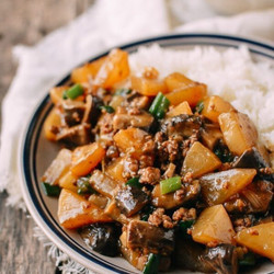 Easy Braised Turnip Rice Bowls