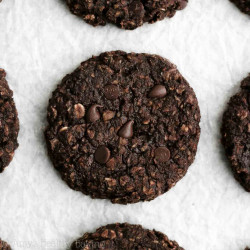 Healthy Chocolate Oatmeal Breakfast Cookies