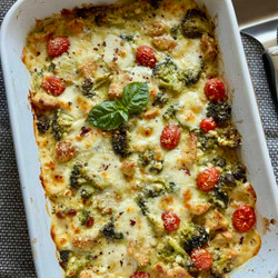 Tuscan Chicken And Broccoli Bake
