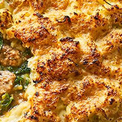 Sausage &amp; Leek Mash Pie easy one pot serve