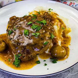 Keto Salisbury Steak With Mushroom Gravy