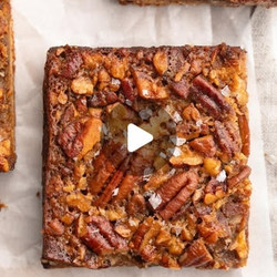 6 Ingredient Healthy Pecan Pie Bars