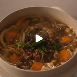 Ttukbaegi Bulgogi (stone Pot Soupy Bulgogi)
