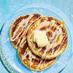 Cinnamon Bun Pancakes